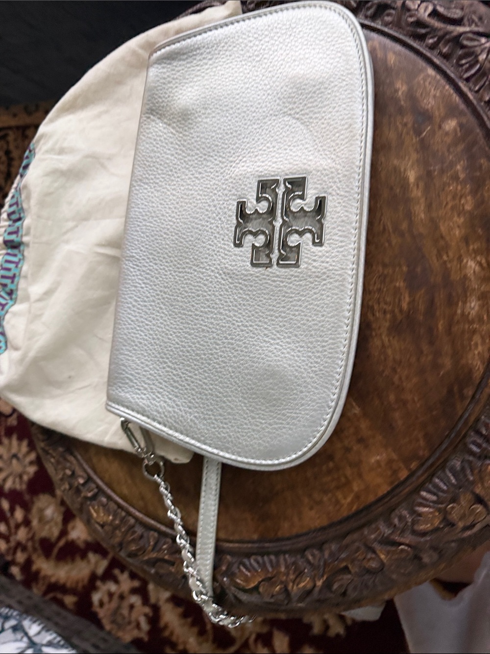 Tory Burch Metallic Silver Pebbled Leather Crossbody Clutch